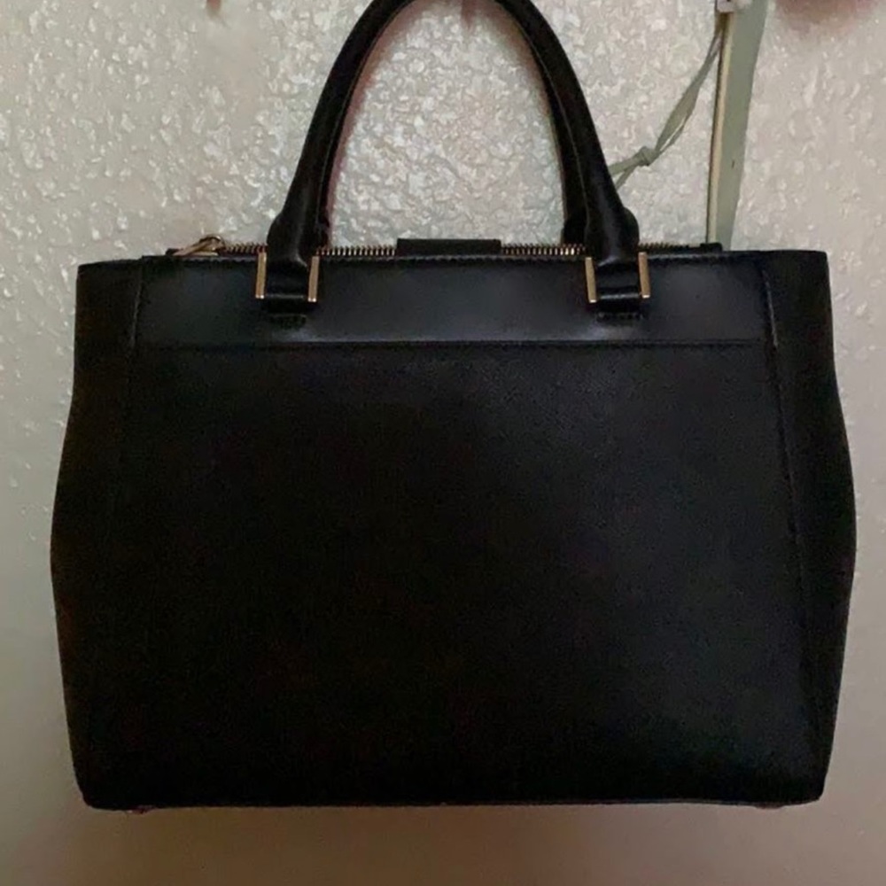 MK PURSE - Picture 2 of 3